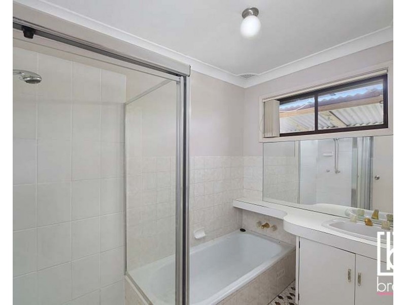 40 Warner Avenue, Wyong NSW 2259