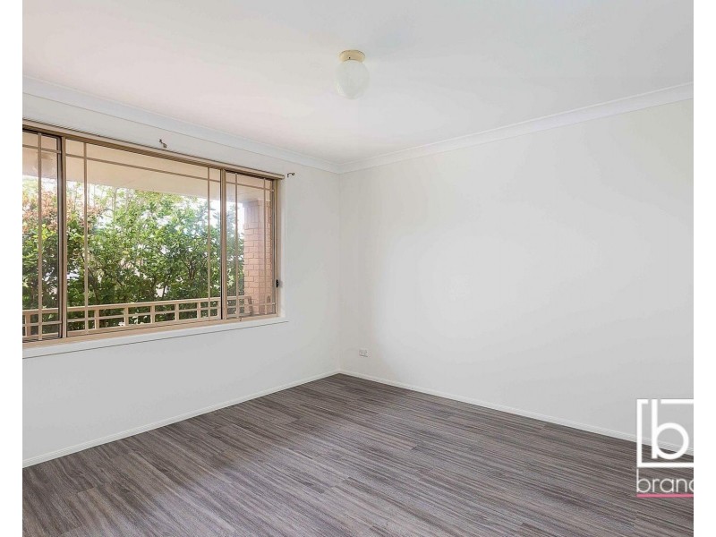 4 Waugh close, Blue Haven NSW 2262