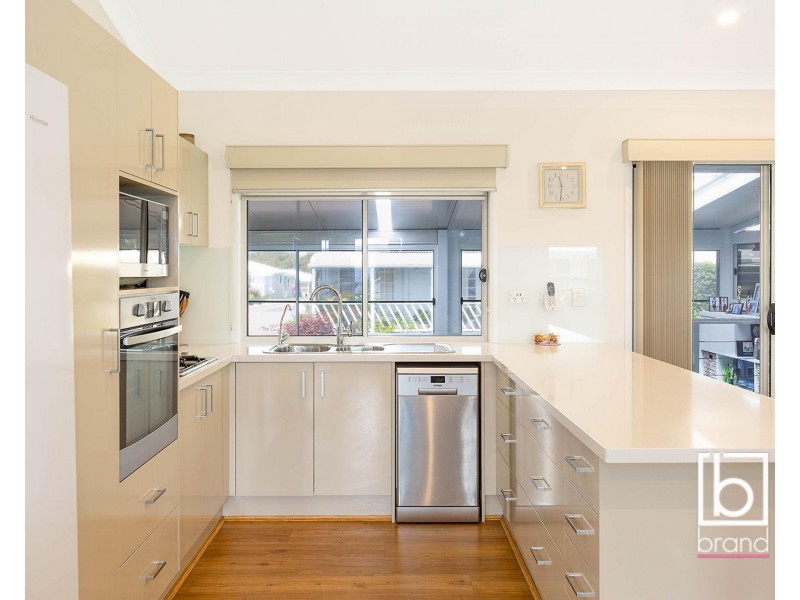 318/25 Mulloway Road, Chain Valley Bay NSW 2259