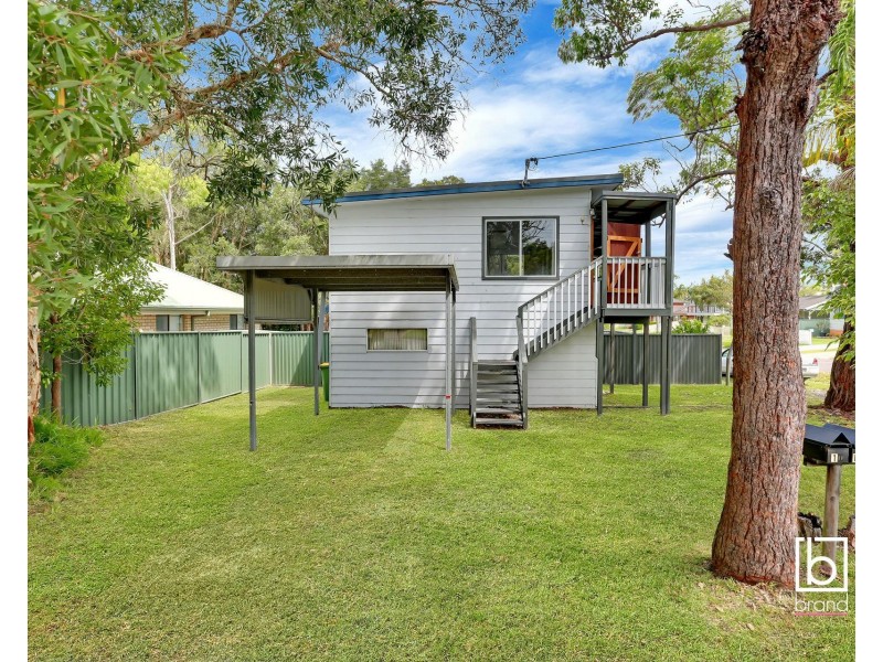 16 Acacia Avenue, Lake Munmorah NSW 2259