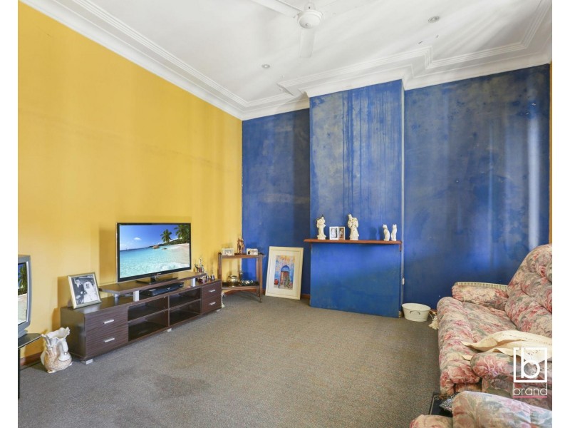 17 York Street, Point Frederick NSW 2250