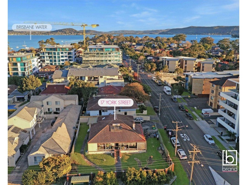 17 York Street, Point Frederick NSW 2250