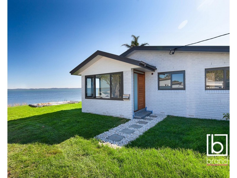2 Cross Street, Toukley NSW 2263