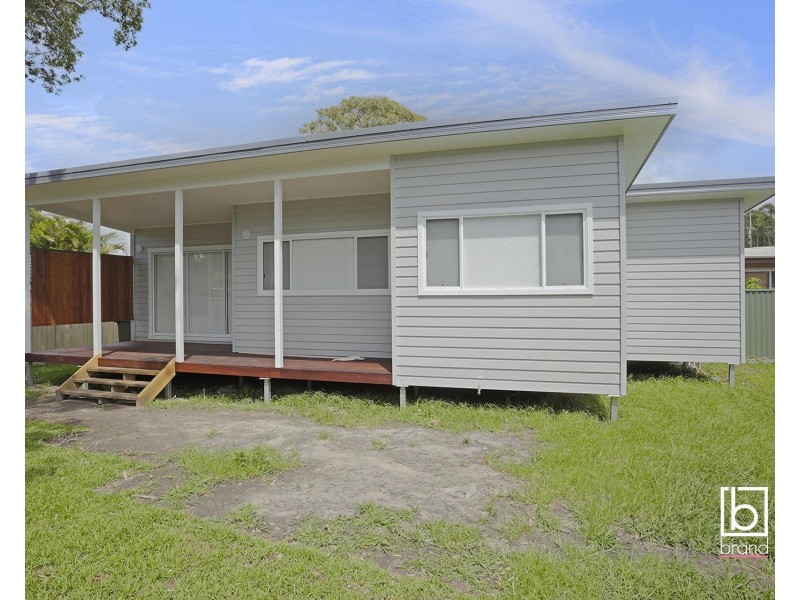 11a Wallis Avenue, Canton Beach NSW 2263