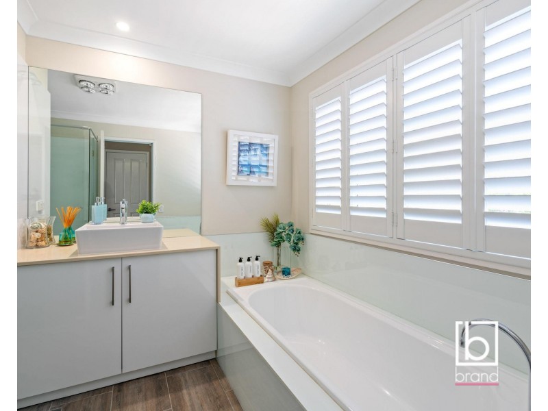 8 Myrtle Terrace, Hamlyn Terrace NSW 2259