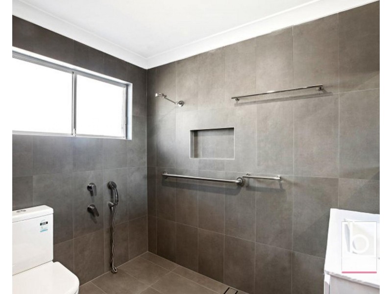 43 Rolfe Ave, Kanwal NSW 2259