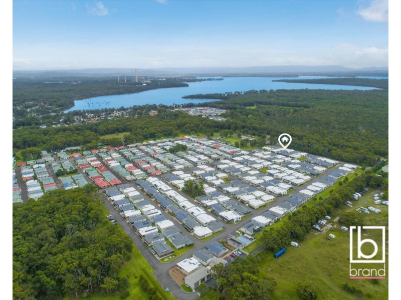 302/25 Mulloway Road, Chain Valley Bay NSW 2259