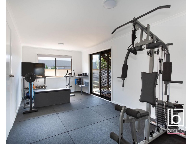 24 Lake View Road, Wamberal NSW 2260