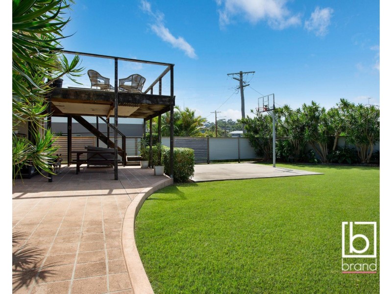 24 Lake View Road, Wamberal NSW 2260