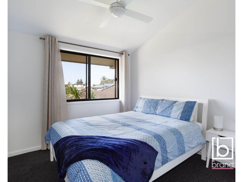24 Lake View Road, Wamberal NSW 2260