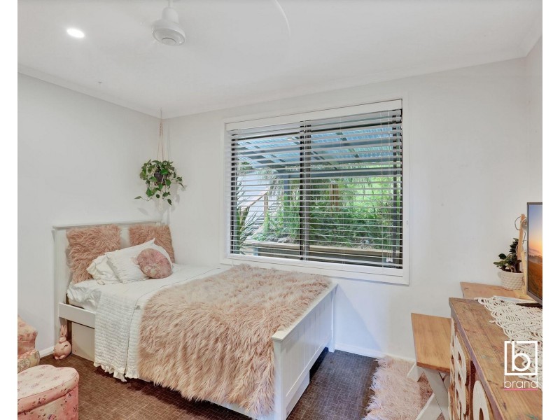 8 Woodview Road, Springfield NSW 2250