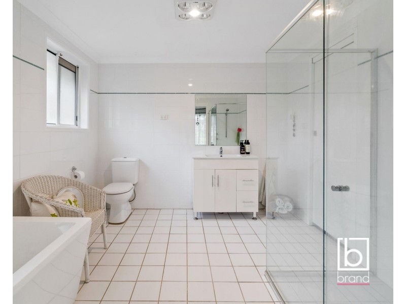 15 Merinda Avenue, Charmhaven NSW 2263