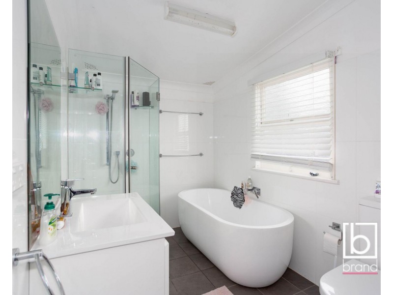 5 Awaba Avenue, Charmhaven NSW 2263