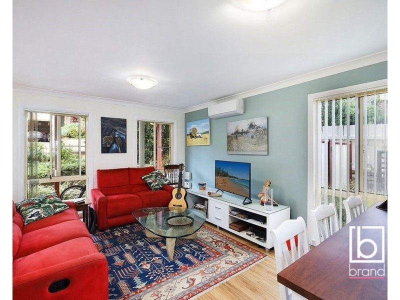 8 Madison Place, Berkeley Vale NSW 2261