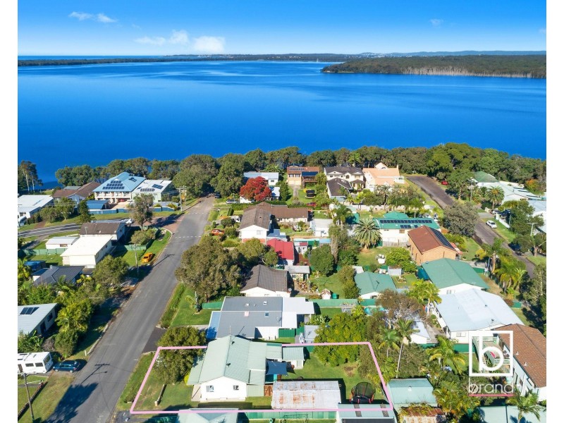 12 Boronia Road, Lake Munmorah NSW 2259