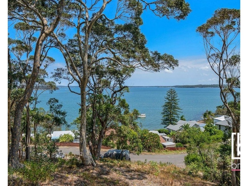 67 Beach Road, Wangi Wangi NSW 2267