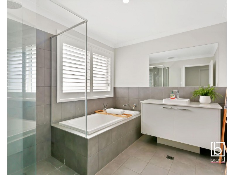 3 Sulky Way, Wadalba NSW 2259