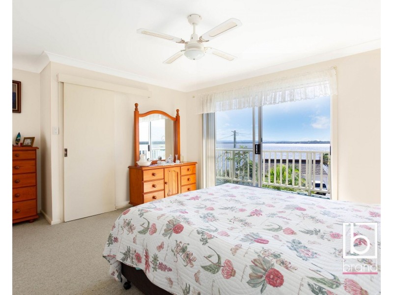 8 Rowland Terrace, Toukley NSW 2263