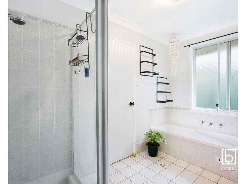 5 Anniversary Place, Tuggerah NSW 2259