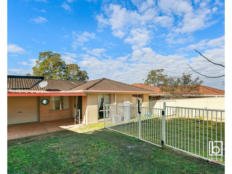 5 Waugh Close, Blue Haven NSW 2262