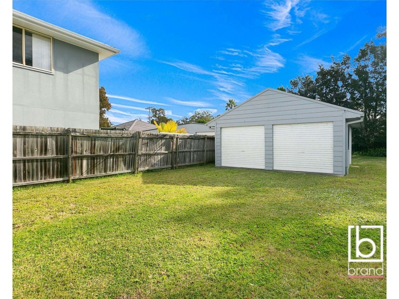 329 (Downstairs) Tuggerawong Rd, Tuggerawong NSW 2259