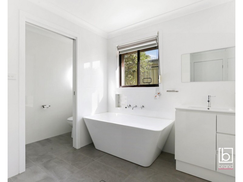 172 Sunrise Aveune, Halekulani NSW 2262