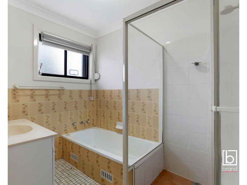 172 Sunrise Aveune, Halekulani NSW 2262