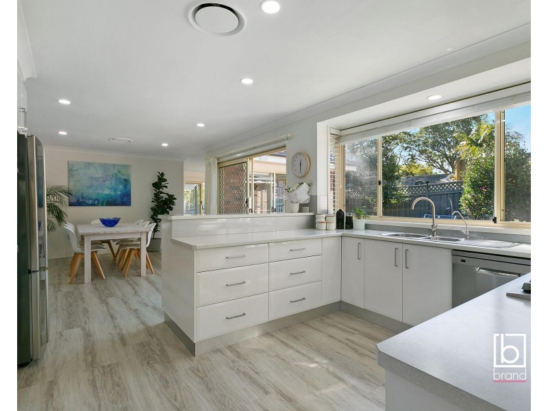 26 Poplars Avenue, Bateau Bay NSW 2261