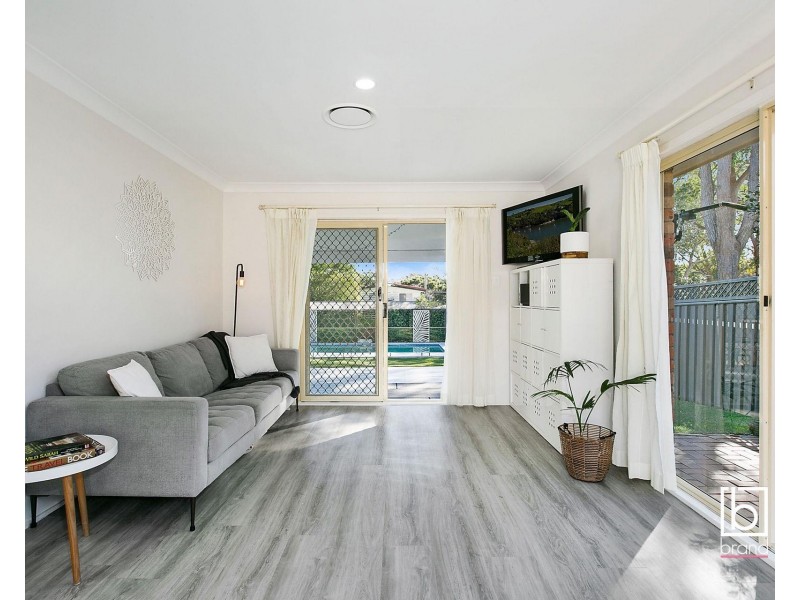 26 Poplars Avenue, Bateau Bay NSW 2261