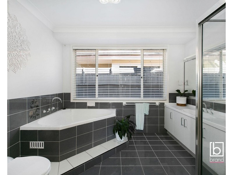 26 Poplars Avenue, Bateau Bay NSW 2261