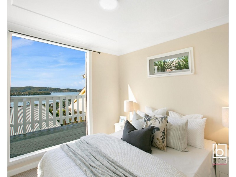 11 Hughes Street, Point Clare NSW 2250