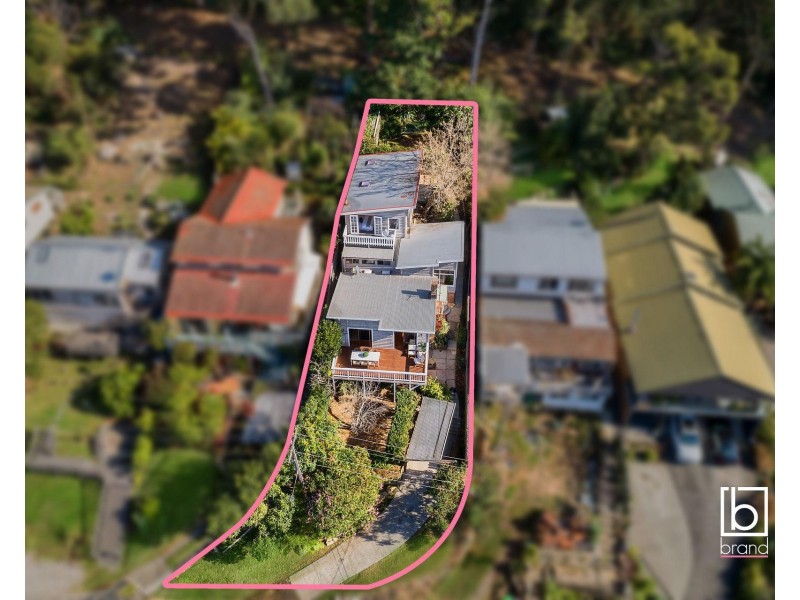 11 Hughes Street, Point Clare NSW 2250