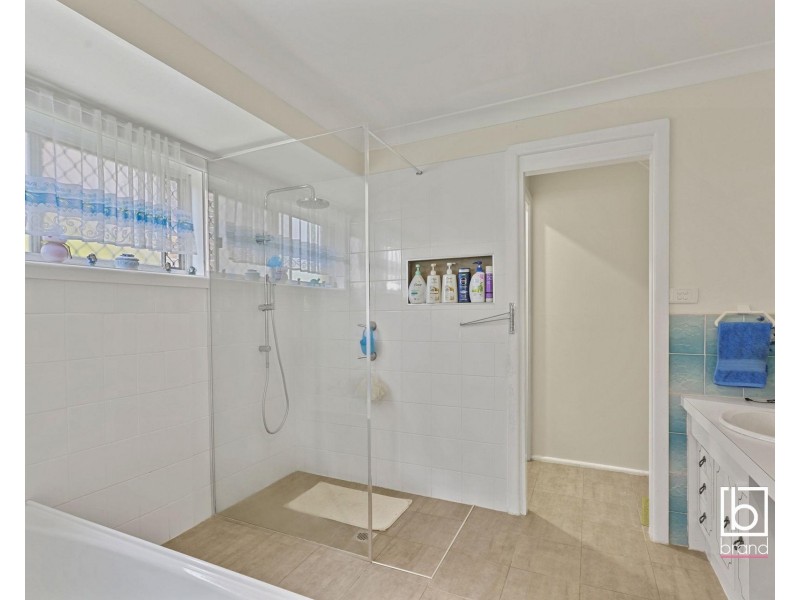 24 Rosemount Avenue, Lake Munmorah NSW 2259