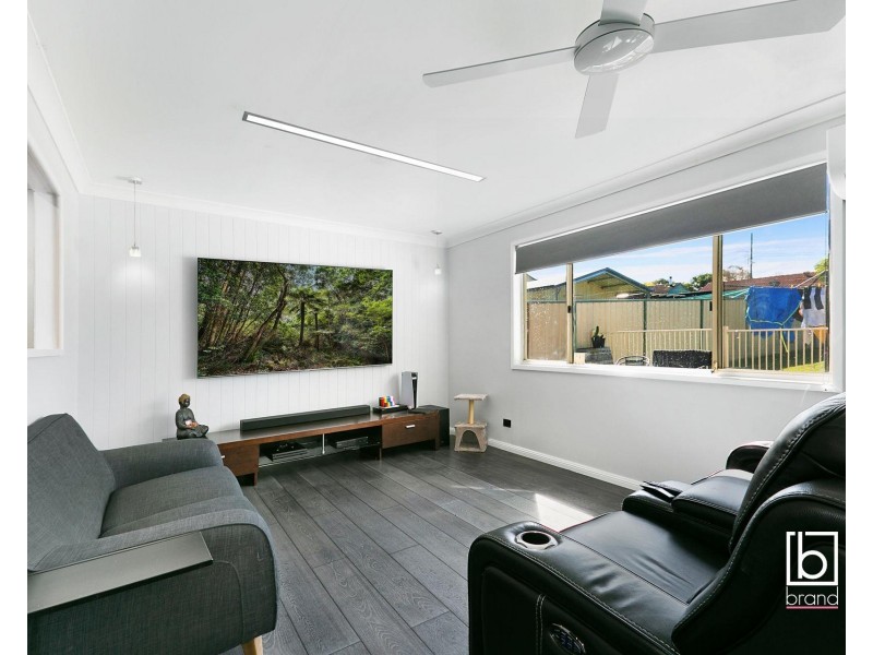 31 Pinehurst Way, Blue Haven NSW 2262