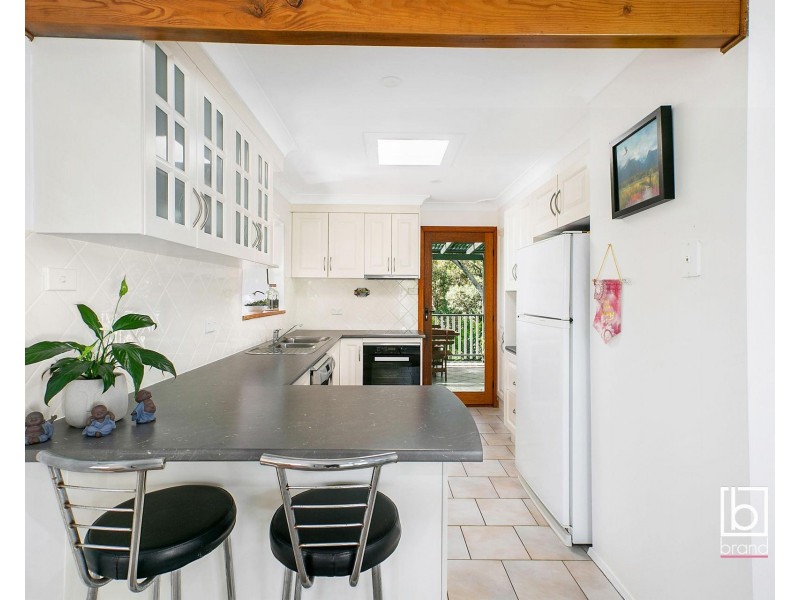 10 Stephenson Road, Bateau Bay NSW 2261