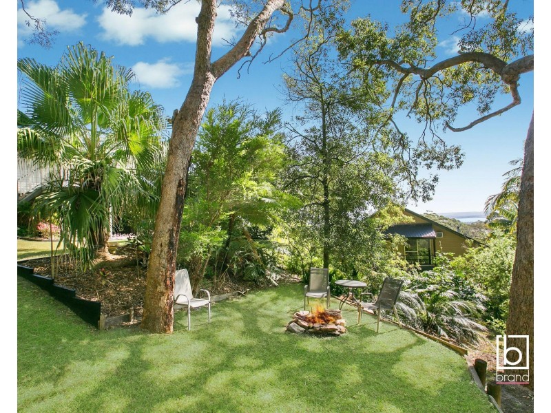 10 Stephenson Road, Bateau Bay NSW 2261