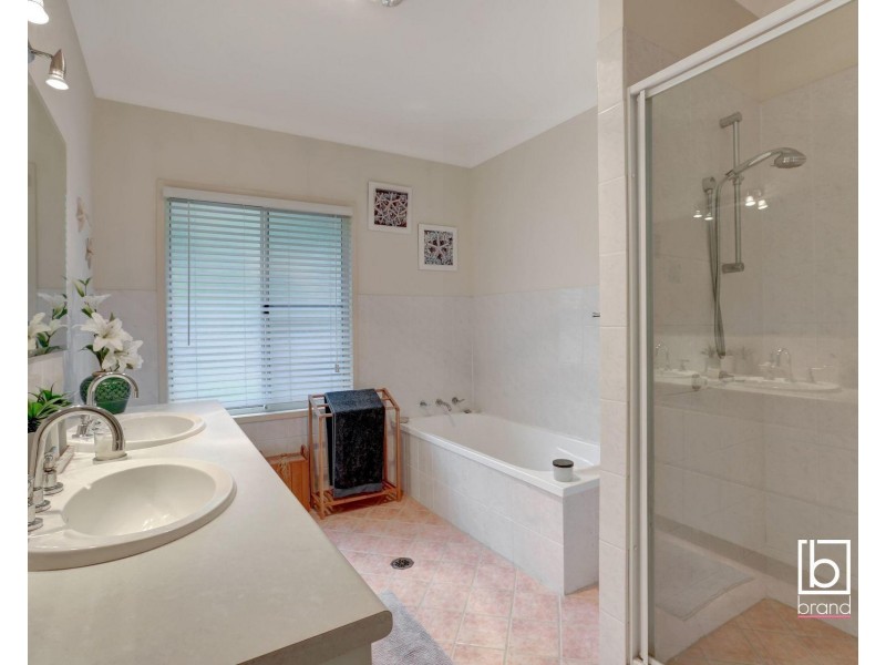 38 Dora Street, Lisarow NSW 2250