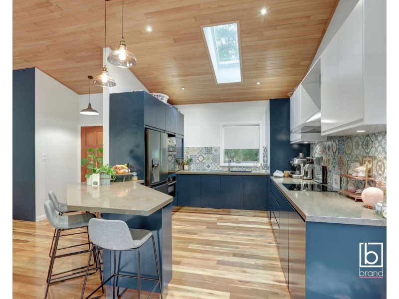 38 Dora Street, Lisarow NSW 2250