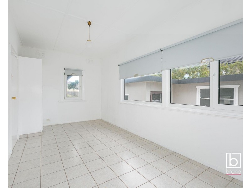 11 Campbell Avenue, The Entrance NSW 2261