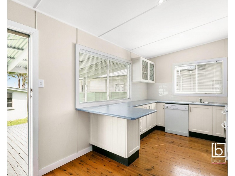 12 Nacooma Road, Buff Point NSW 2262