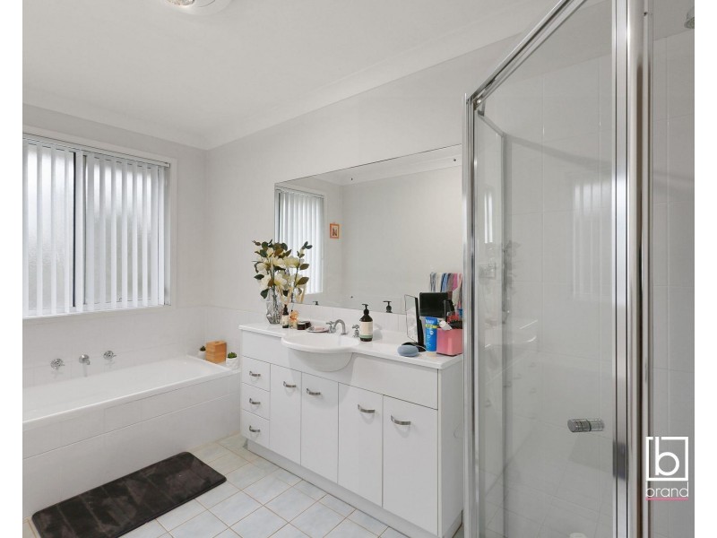 32 Winbin Crescent, Gwandalan NSW 2259