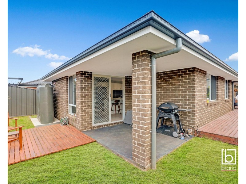 8 Cadogan Crescent, Woongarrah NSW 2259