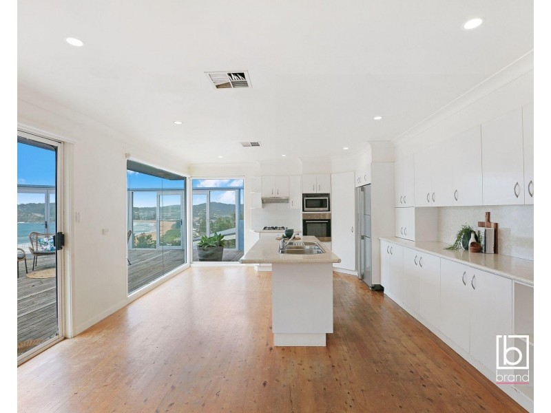 68 Tramway Road, North Avoca NSW 2260