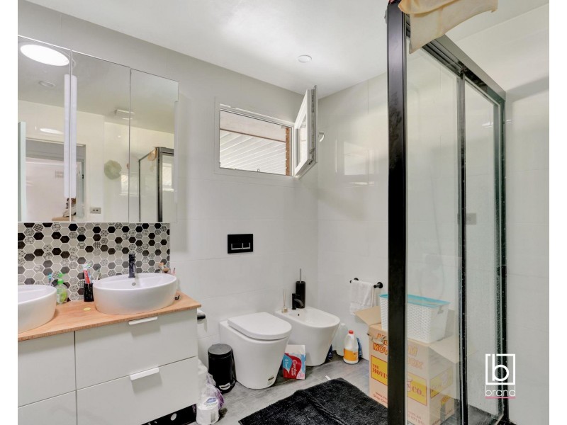8 Talia Ct, Blue Haven NSW 2262