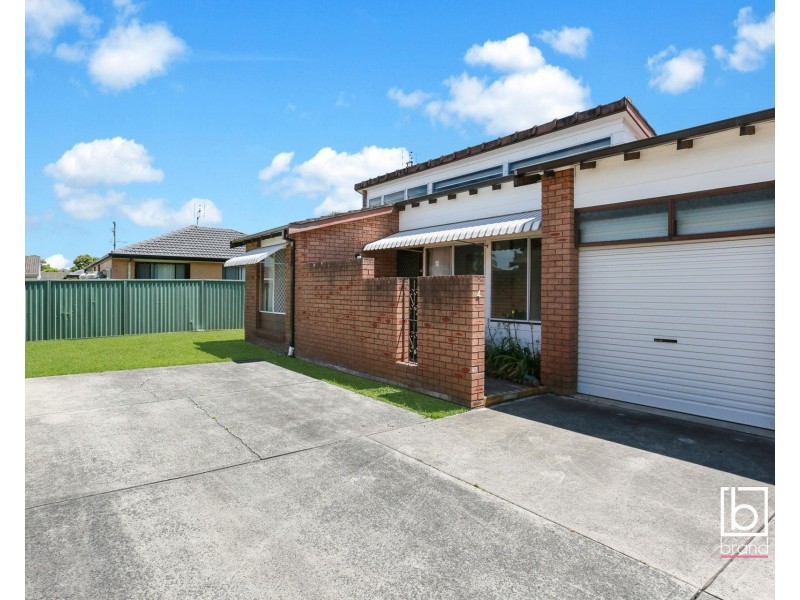 4/10-12 Kalulah Avenue, Gorokan NSW 2263