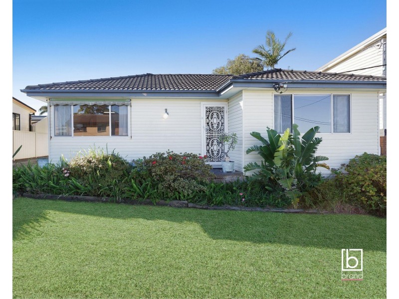 13 Buff Point Ave, Buff Point NSW 2262