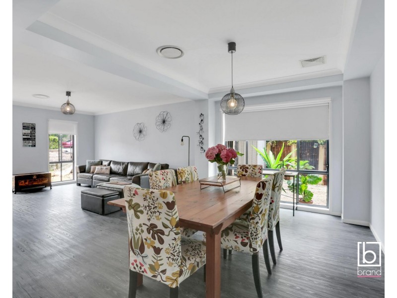 7 Warrigal Road, Woongarrah NSW 2259