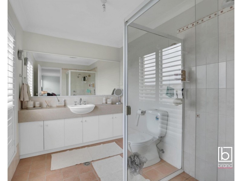 7 Warrigal Road, Woongarrah NSW 2259