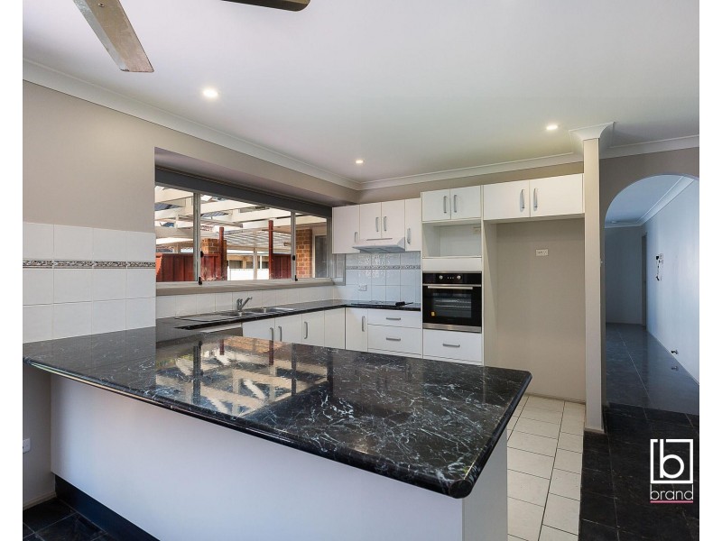 5 Arunta road, Tuggerah NSW 2259