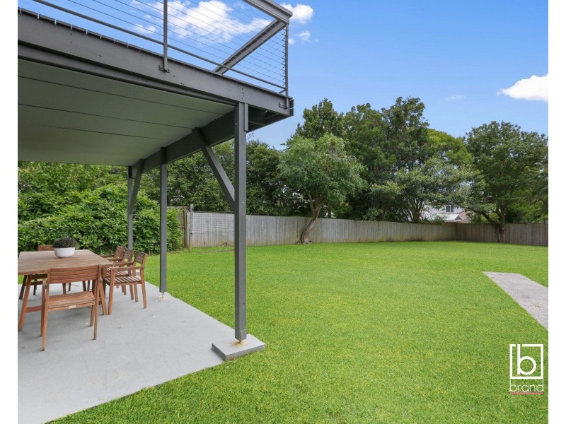 1 Eulalia Avenue, Point Frederick NSW 2250